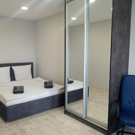 Apartamento Як Вдома ! Úzhgorod Exterior foto